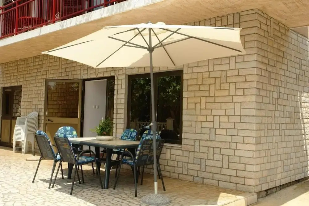 Apartments Nikolina