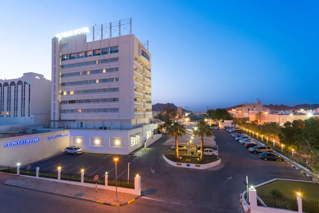 Al Falaj Hotel - 2