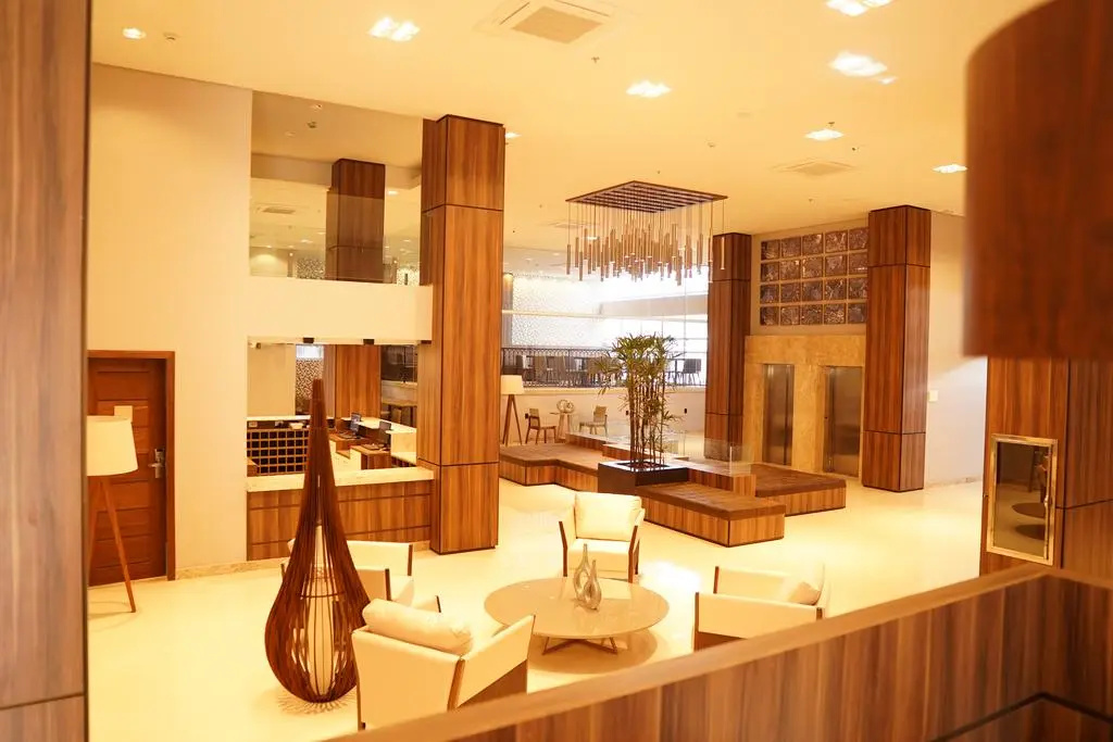 Food & Beverage