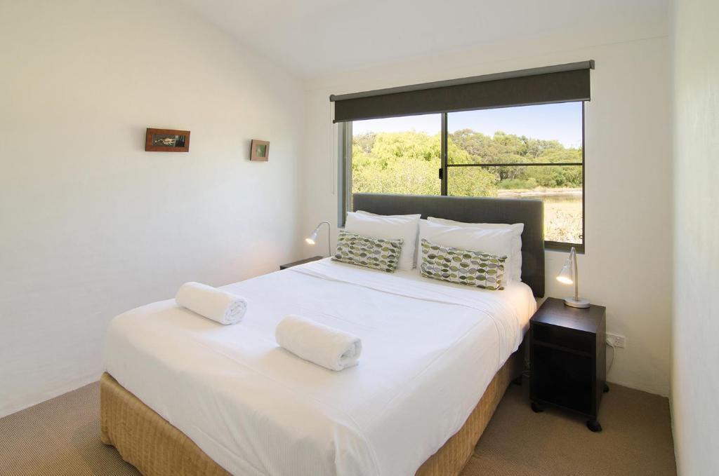Acacia Chalets | Margaret River by null