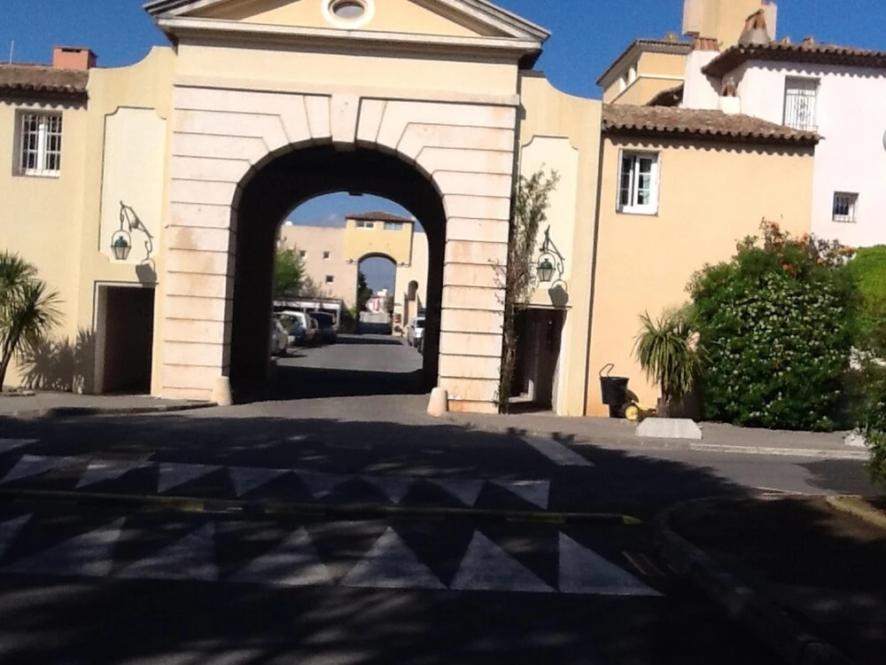 Apartment With 2 Bedrooms in Grimaud, With Shared Pool, Enclosed Garden and Wifi - 500 m From the Beach