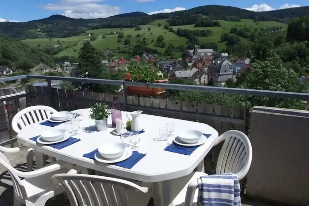 Voir la photo 2 — Residence Orbey Alsace Apartment With Balcony