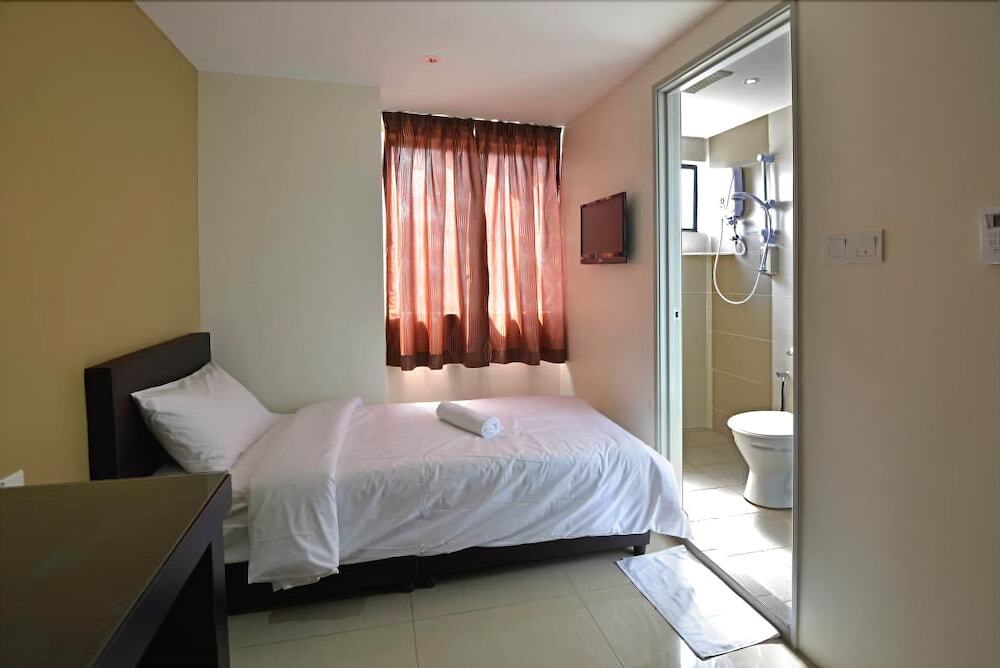 Swiss Cottage Hotel