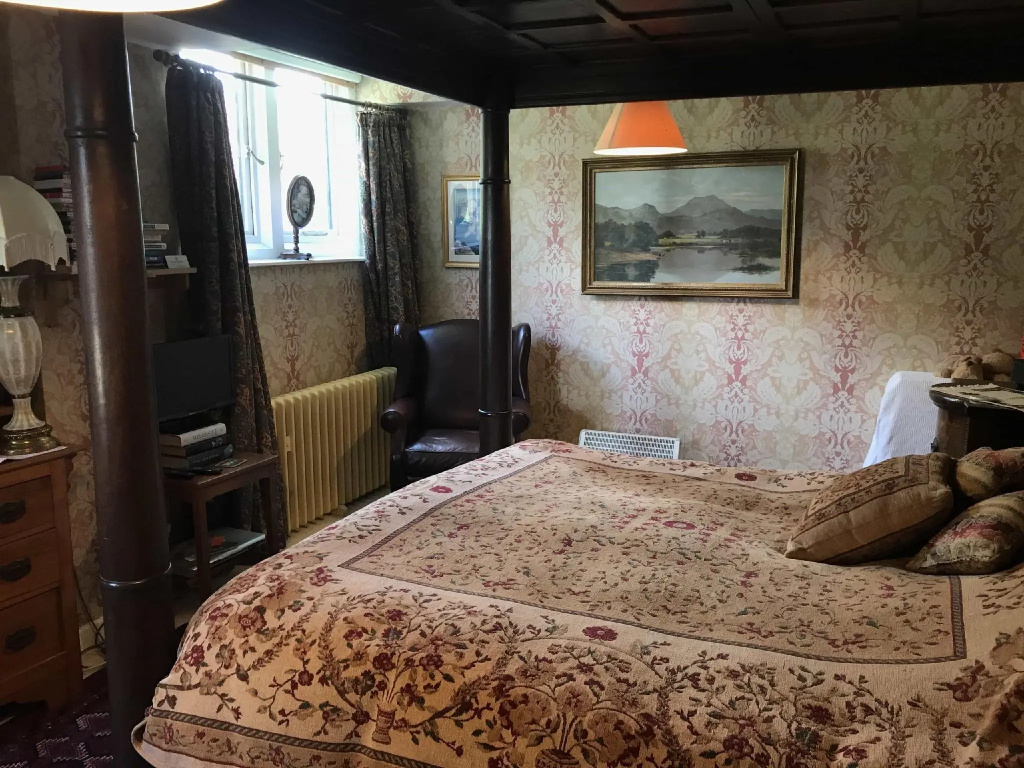 Comfort room