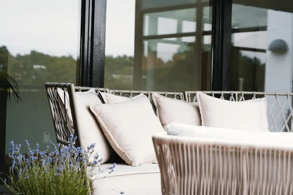 Balcony & Terrace