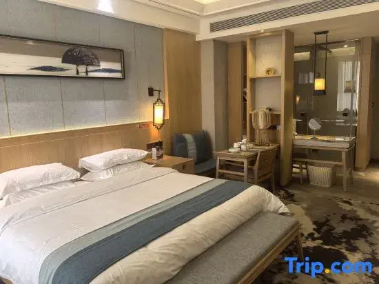 Deluxe Double room (full double bed)
