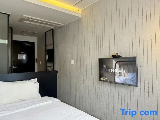 Economy Double room (full double bed)