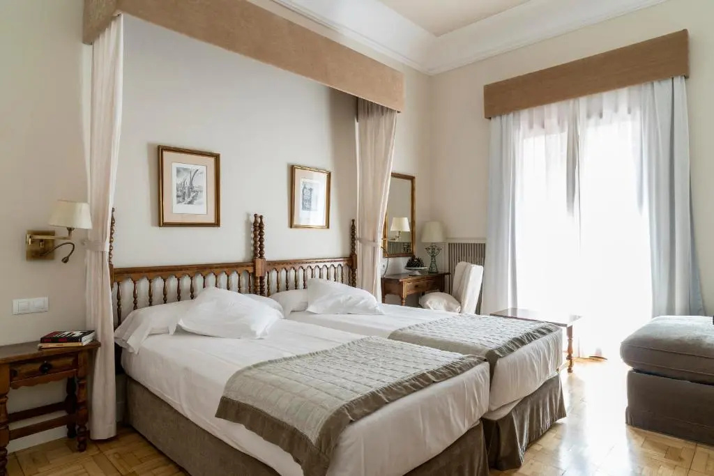 Parador De Teruel - Chambres