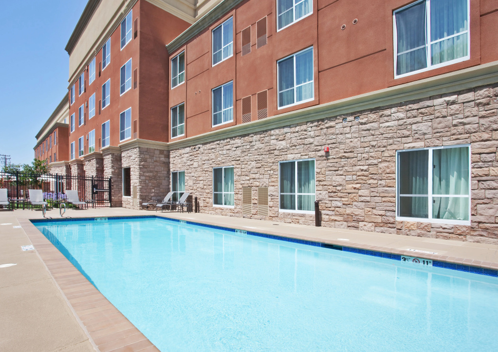 Holiday Inn & Suites Oakland Airport by IHG - Général