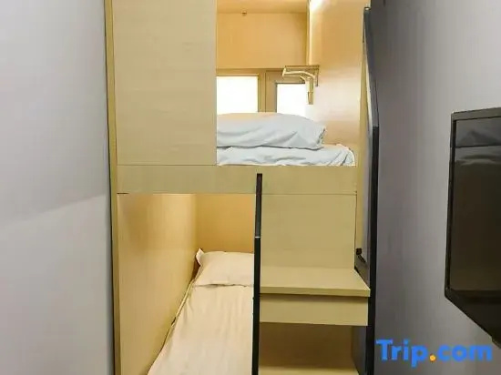 Bed in Dorm (female dorm)
