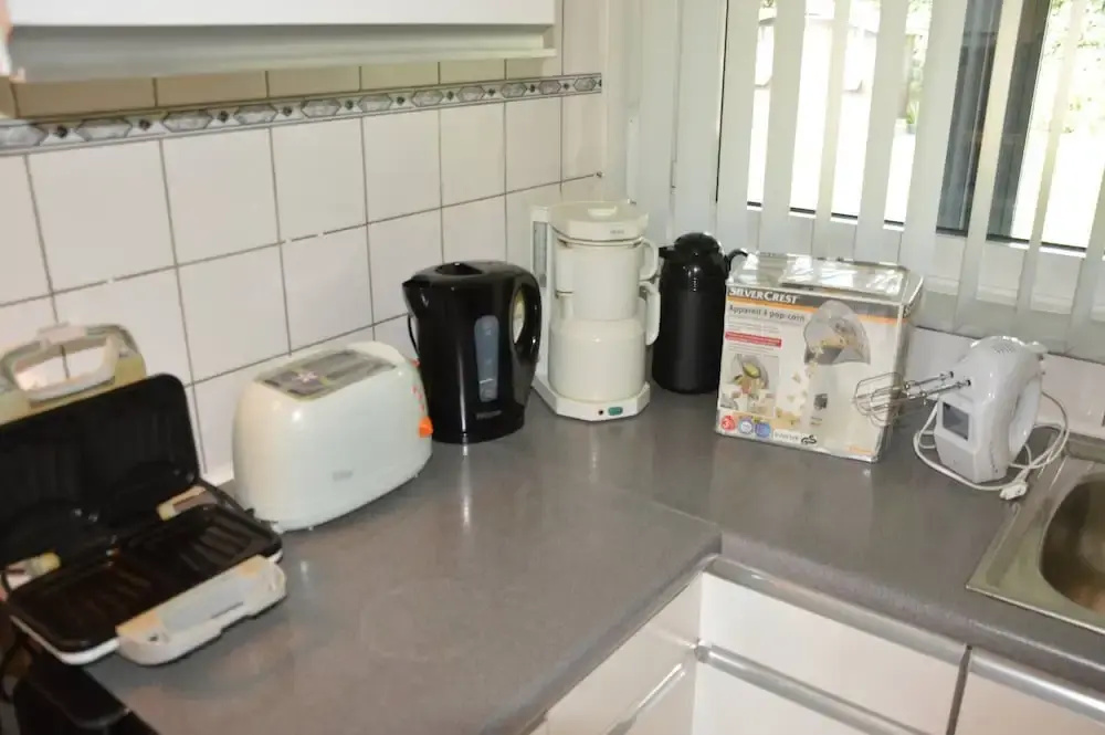 Charming Belgian Getaway in Oudsbergen - 3 Bedrooms & Garden - фото 18