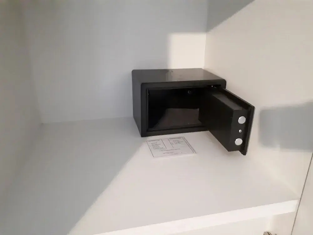 1 Bedroom Apartment with balcony