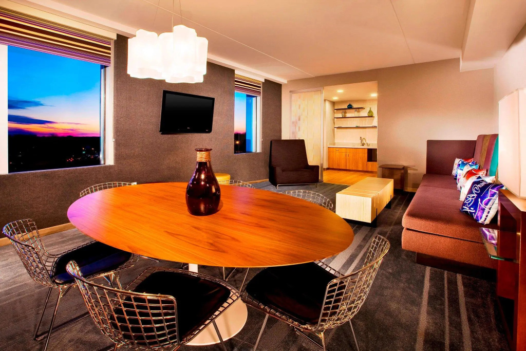 1 Bedroom Double Suite (full double bed)