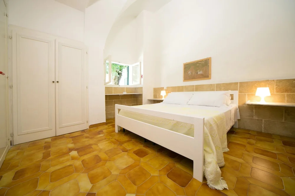 1 Bedroom Deluxe Apartment