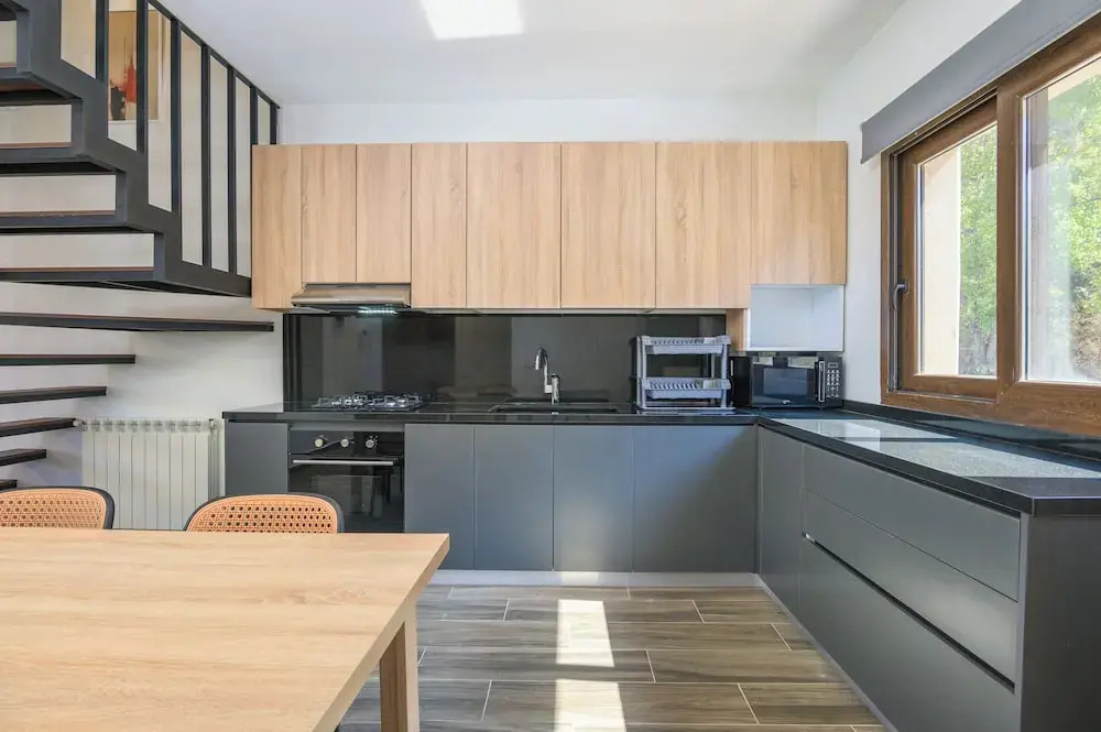 Verve 2BR Apt. by The Valley Kfardebian - фото 14