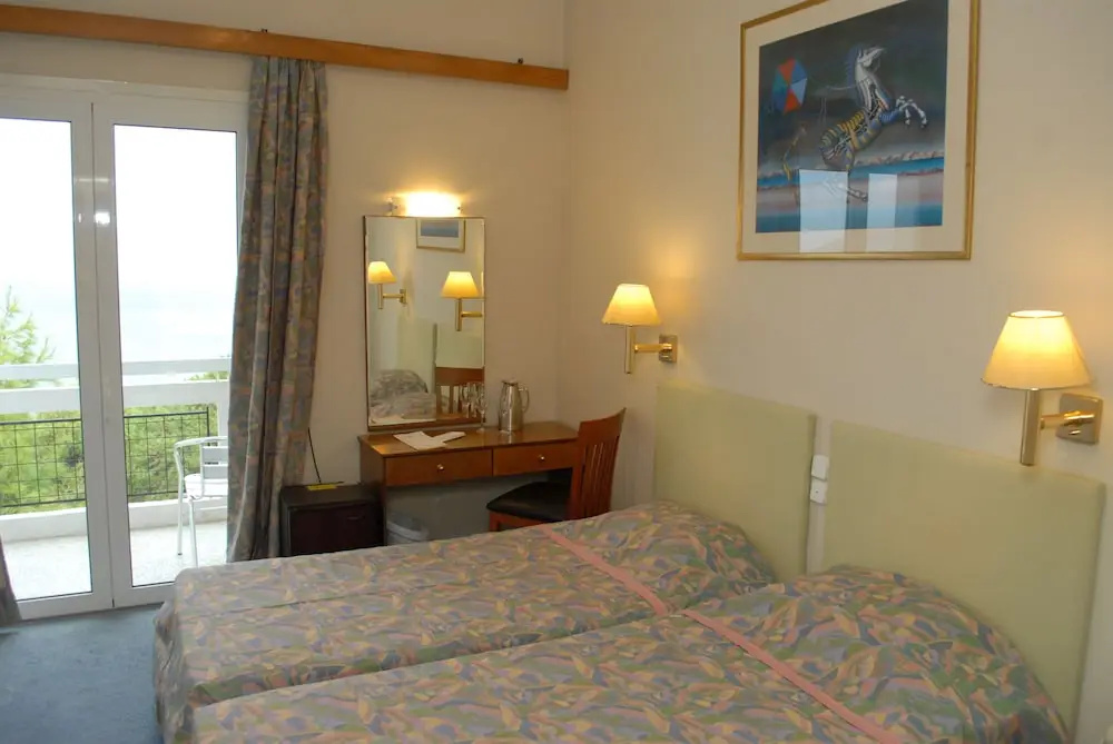 Standard room with balcony and with sea view