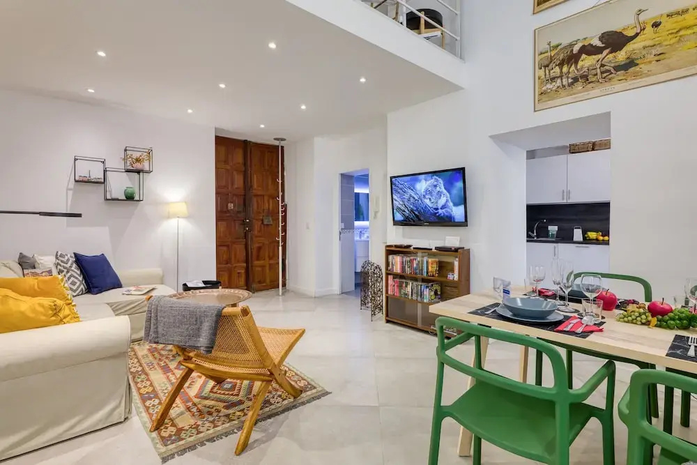 Voir la photo 2 — Two Levels Apt In Historical Building