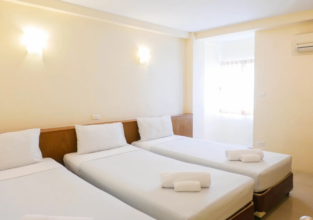 Отель Rambuttri House в Бангкоке