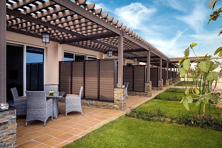 Danat Jebel Dhanna Resort