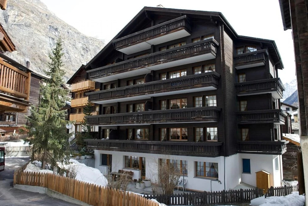 Haus Dent Blanche Apartment Allalin