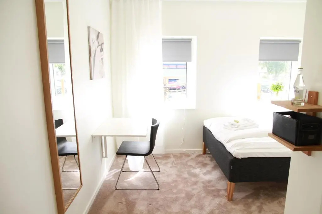 Economy room