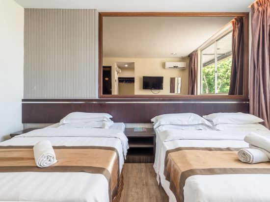 Goldenhill Hotel