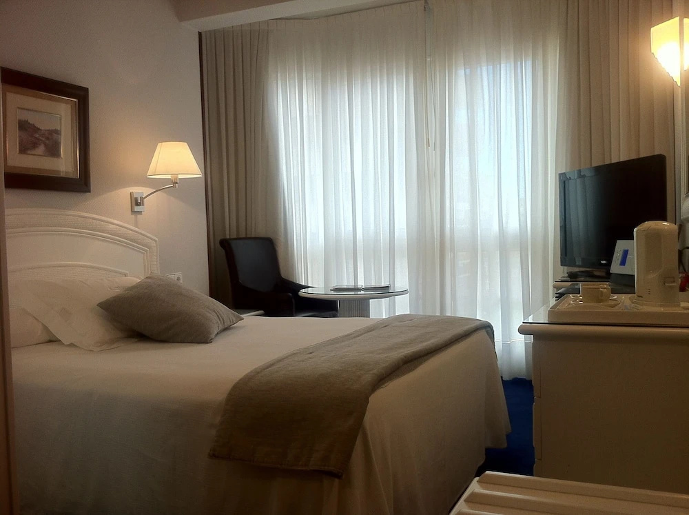 Las Rocas Playa Hotel - Chambres