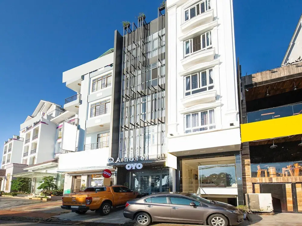 OYO 428 QA Hotel