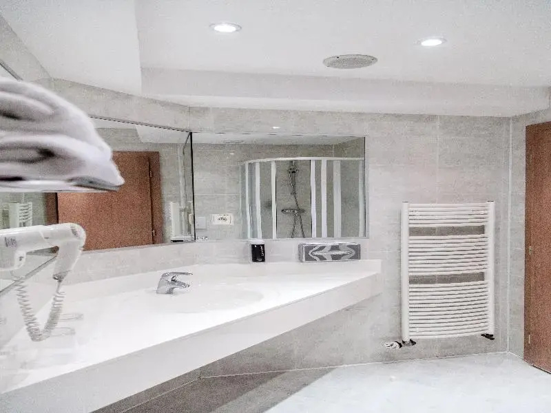 1 Bedroom Suite