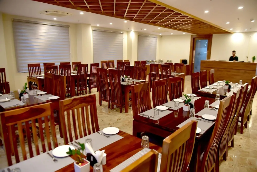 Food & Beverage