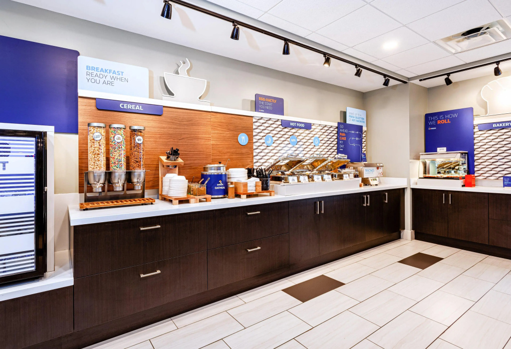 Lobby & Reception
