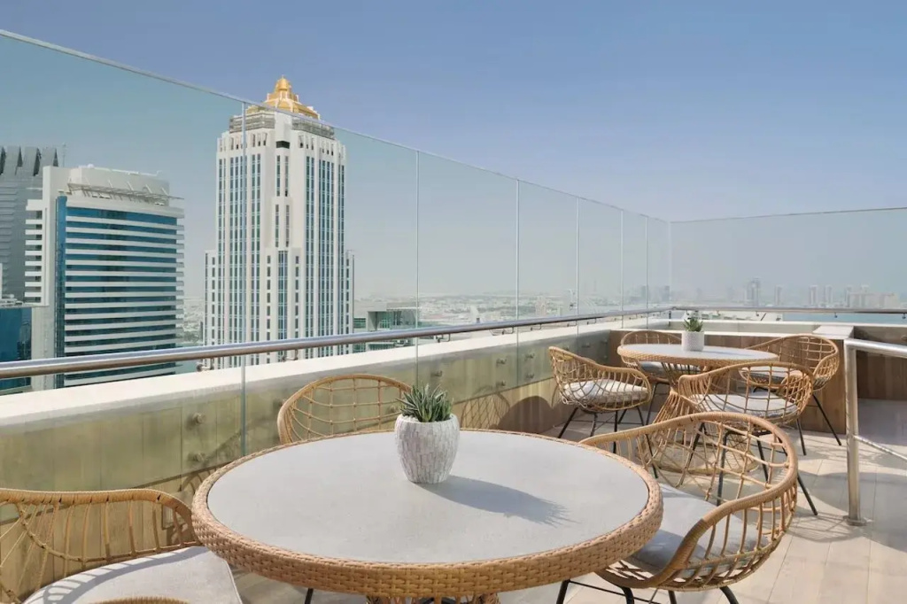 Delta Hotels by Marriott City Center Doha - 4