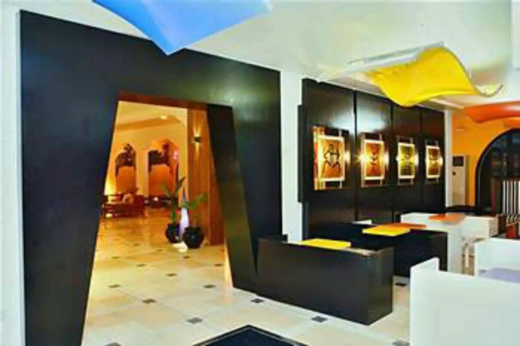 Hotel photo 12