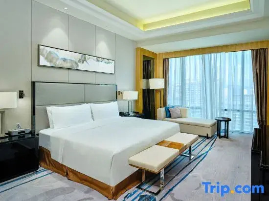 Ambassador Double Suite full double bed