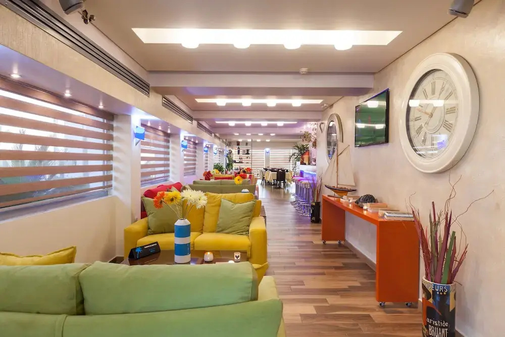 Tropical Hotel - Général