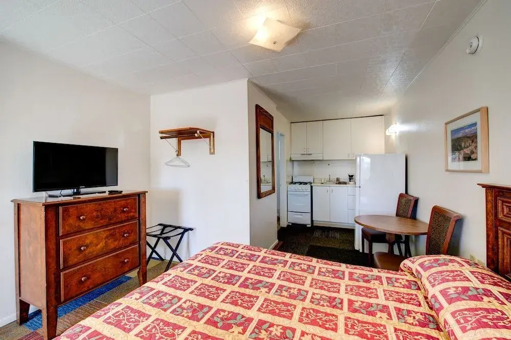 Crimson Hills Motel