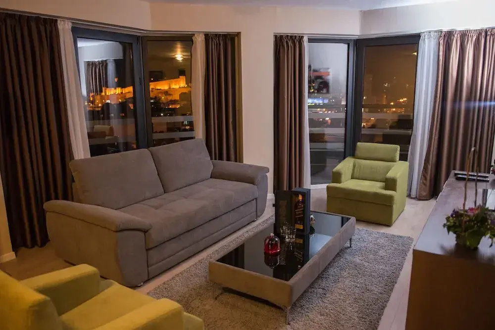 Deluxe Suite with balcony
