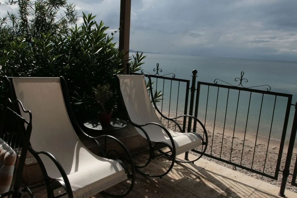 Balcony & Terrace