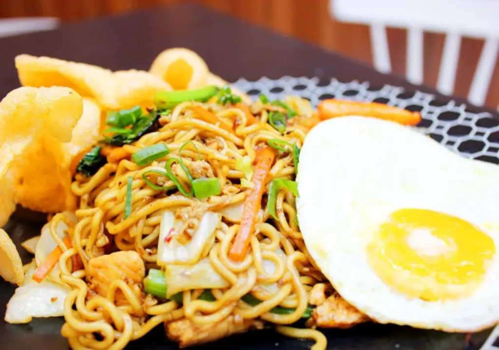 Food & Beverage
