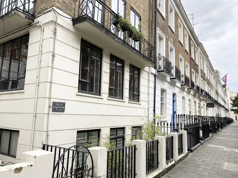 Apartment Next to Victoria Station