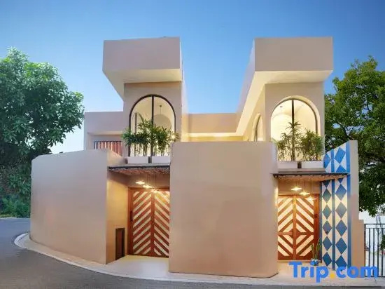 Ulu Luxury Loft 1BR with Romantic Bathtub near Melasti Beach