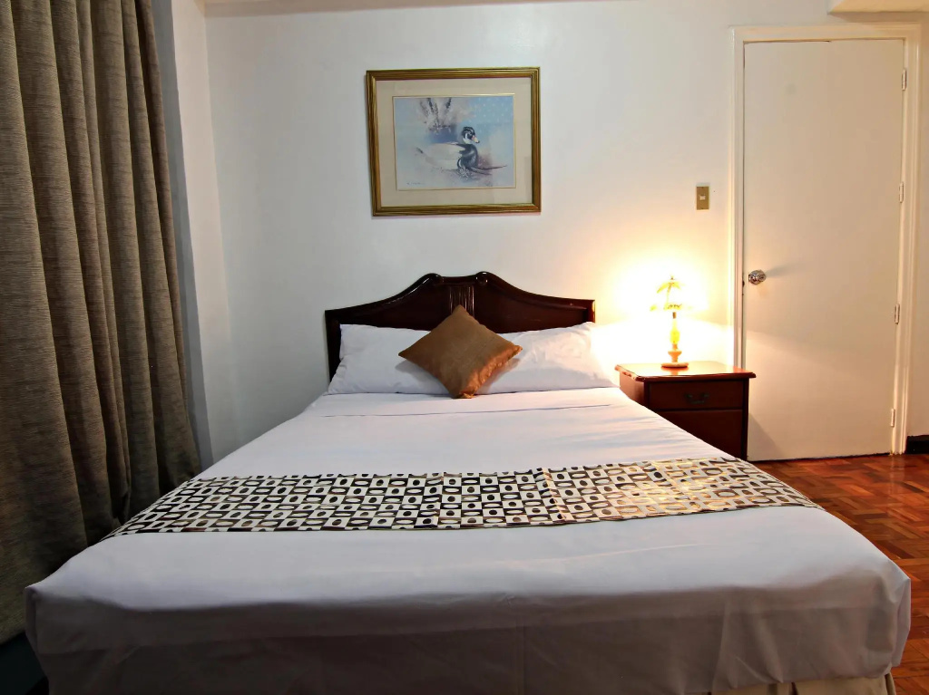 1 Bedroom Suite