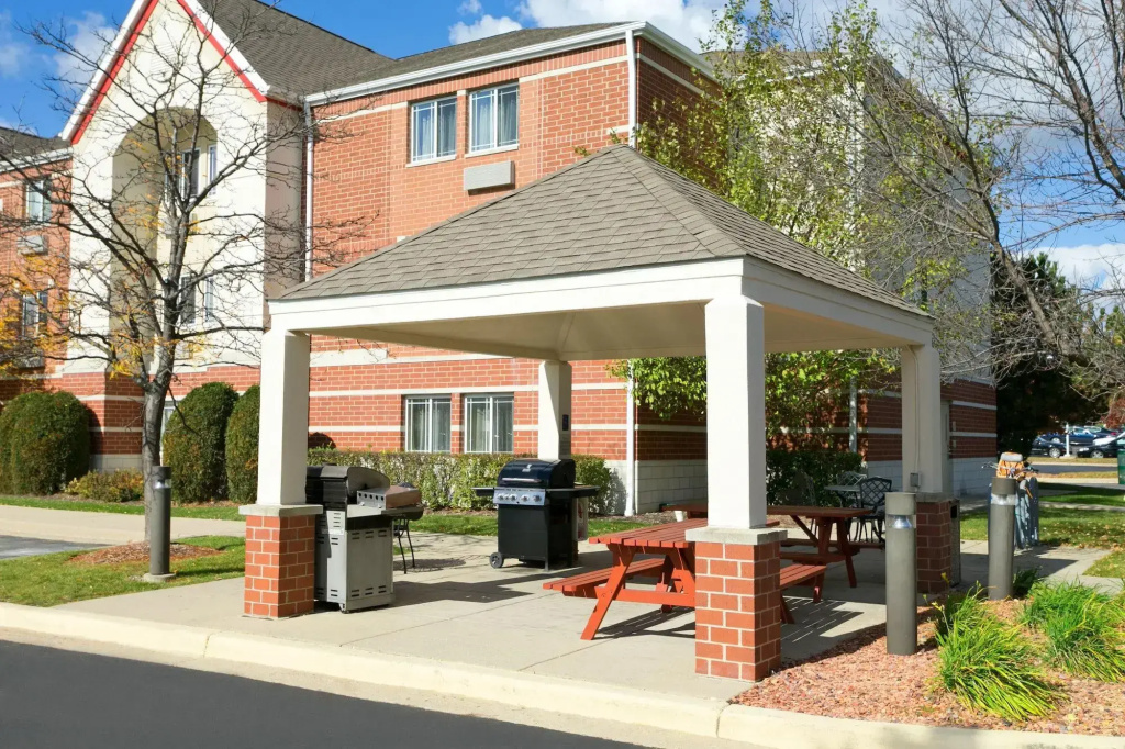 MainStay Suites Detroit Auburn Hills