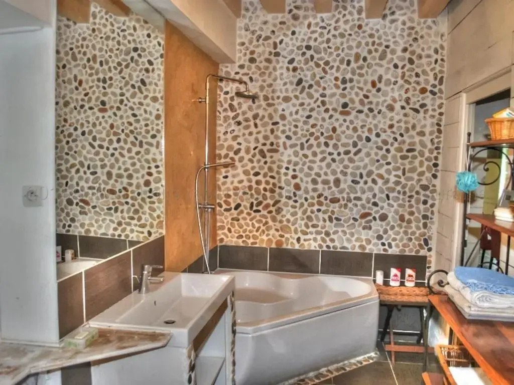 Afficher la photo 7 — Gîte Continvoir, 4 pièces, 10 personnes - FR-1-381-62