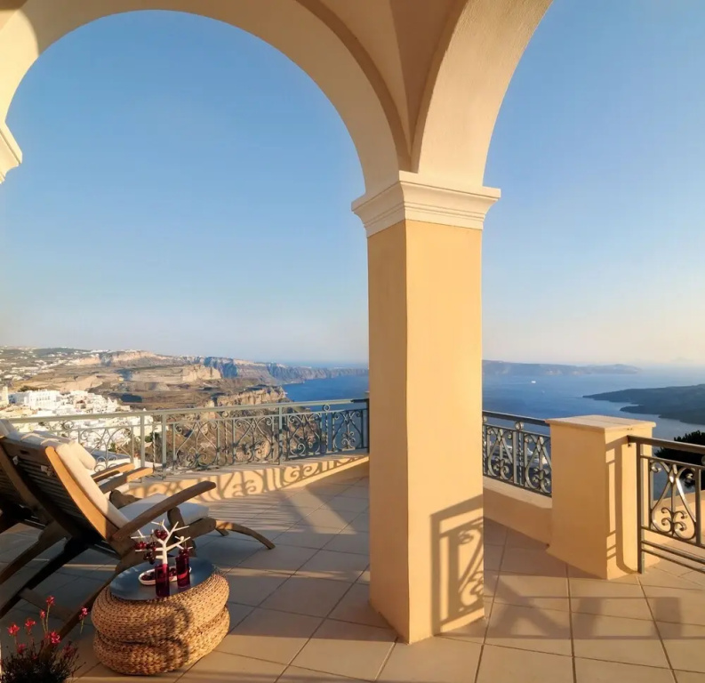 Luxury Villa with sea view