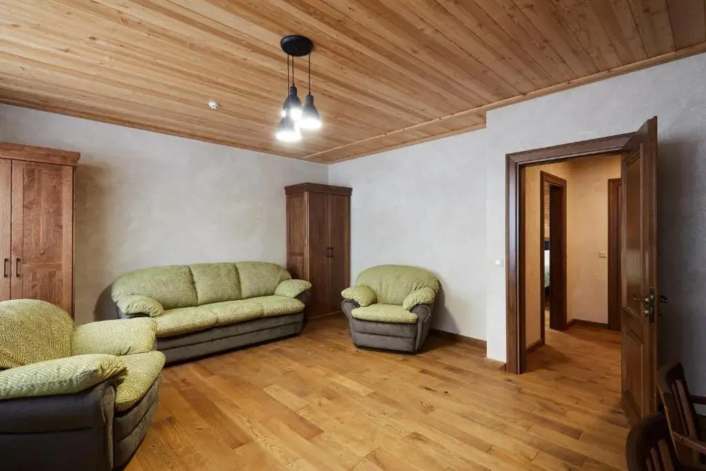 Suite with mountain view