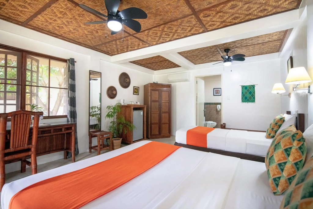 Oasis Resort — 4