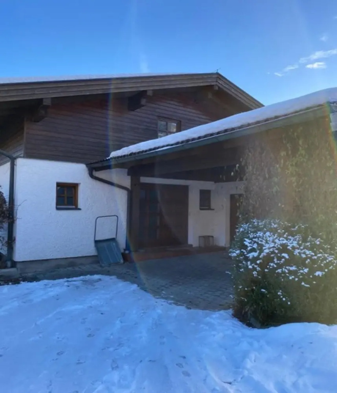 Spacious Villa near Lake in Goldegg
