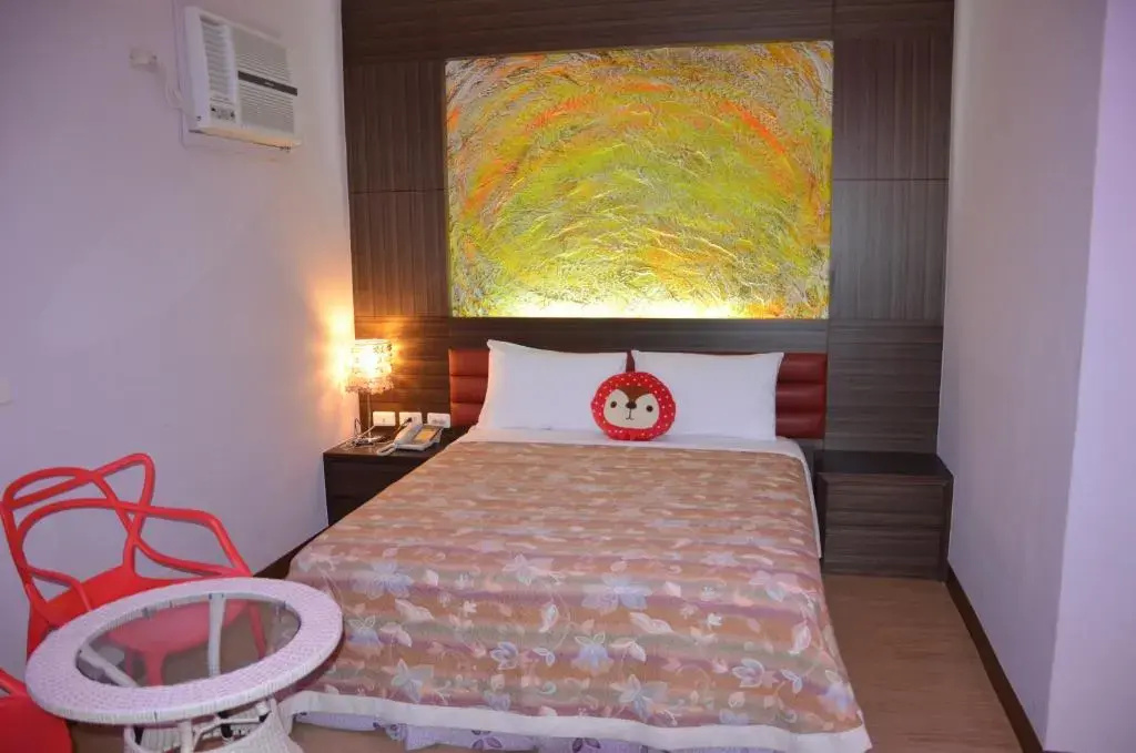 Standard Double room with mountain view (full double bed)