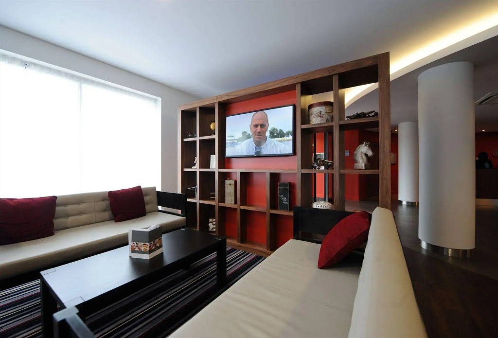 Holiday Inn London - Luton Airport by IHG - фото 35